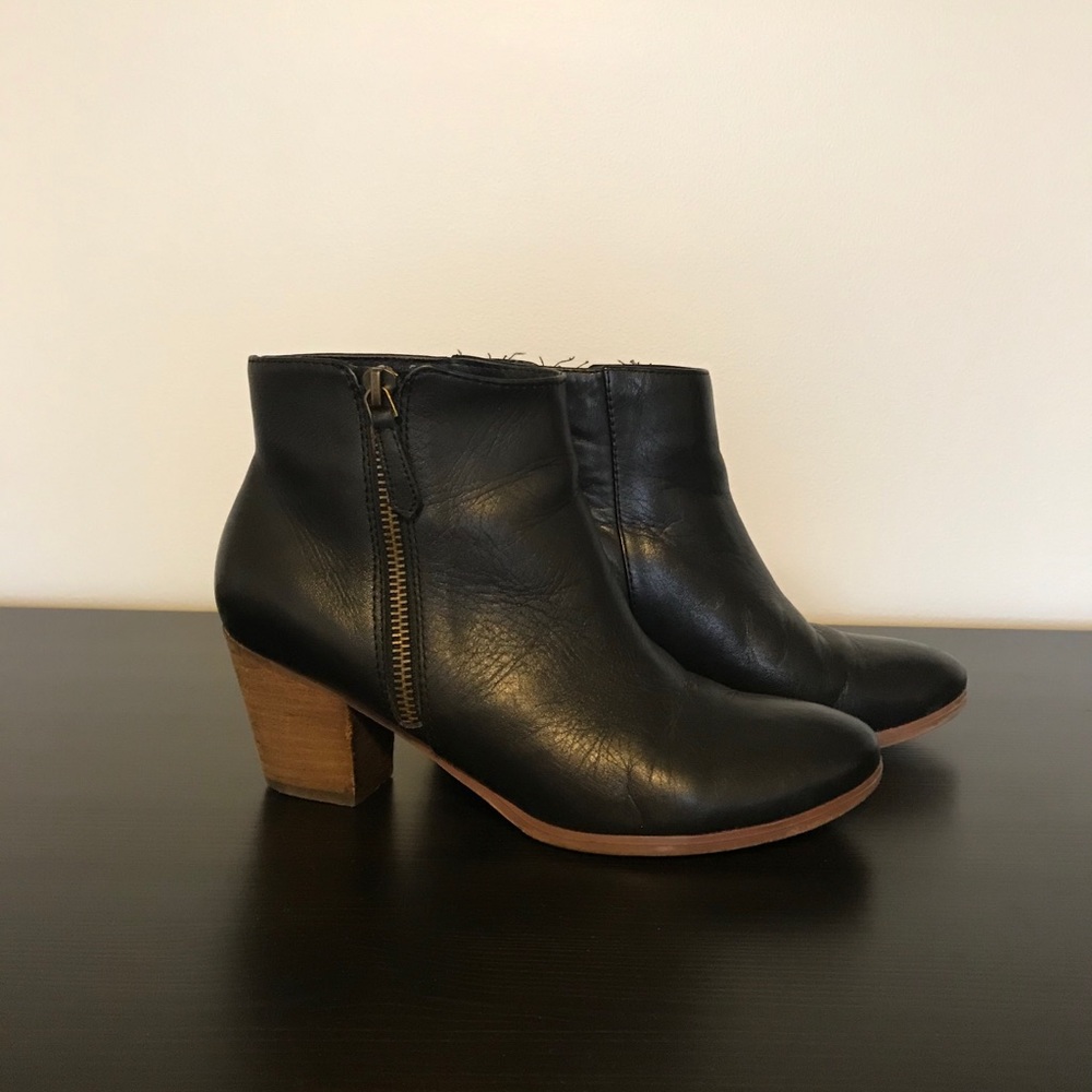 Crown Vintage Black Leather Booties